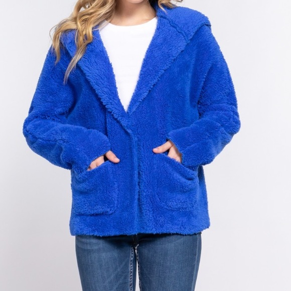 ShopEvelynne Jackets & Blazers - 17 LONG DOLMAN SLEEVE HOODIE SHERPA JACKET